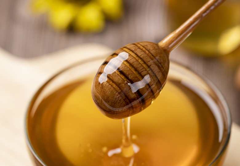 Med a jeho vplyv na pestovanie konope